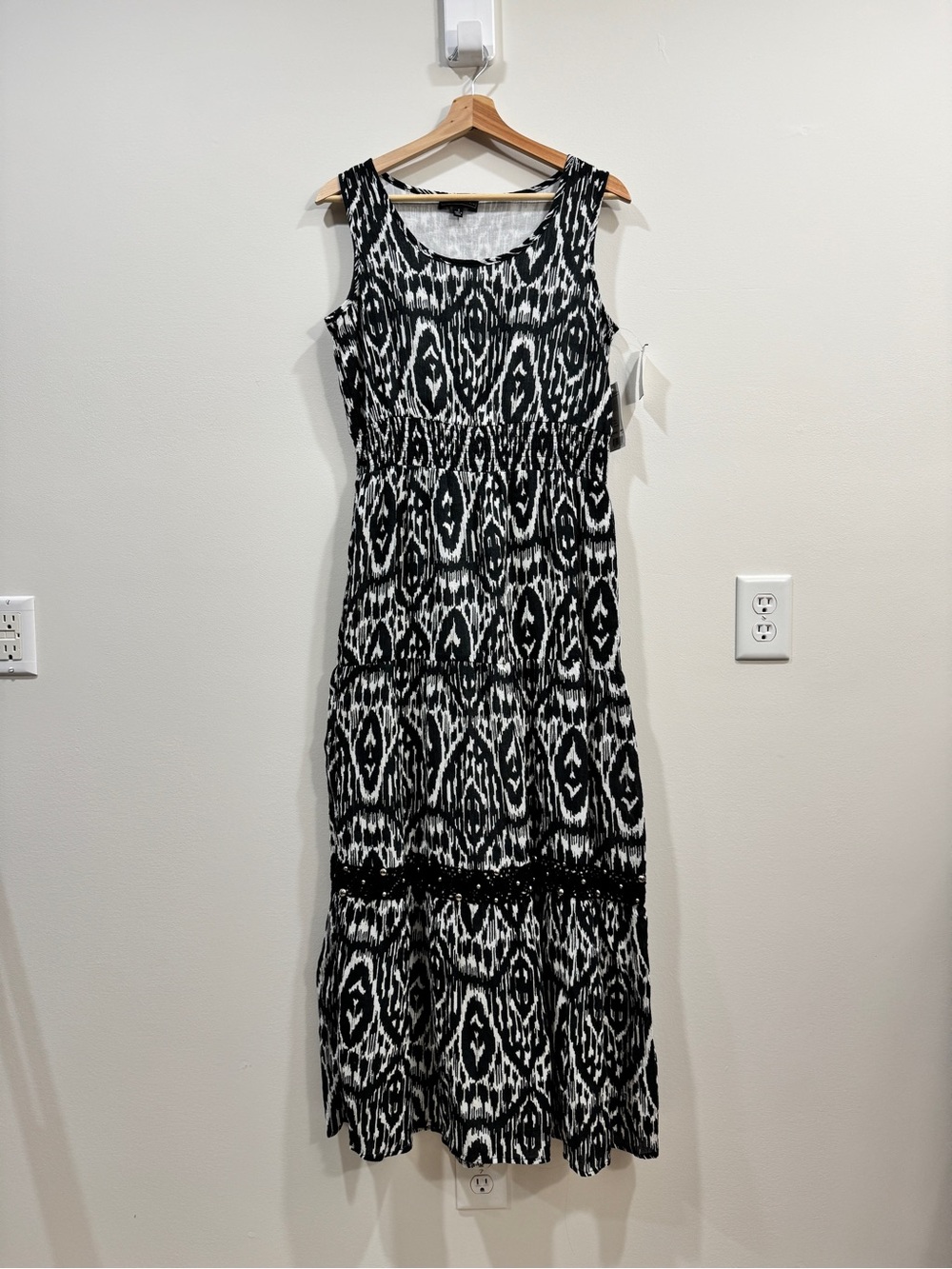 Elementz Black & White Ikat Tiered Sleeveless Maxi Dress